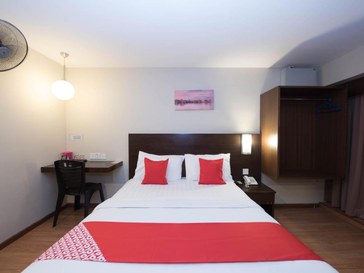 Oyo 89421 Pp Island Hotel George Town Eksteriør billede